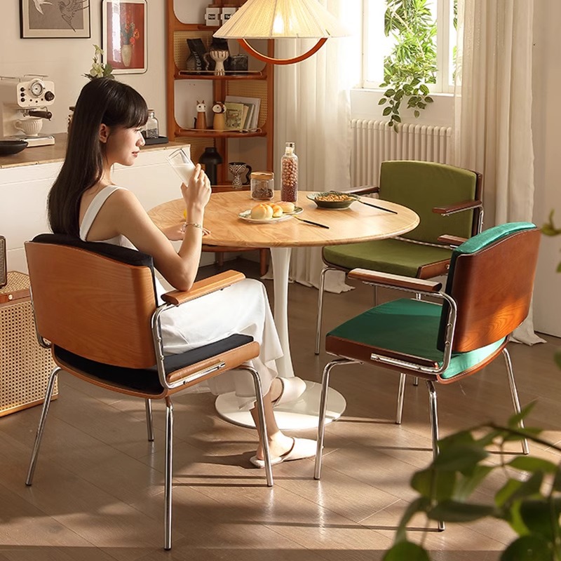Dossier en bois massif, chaise - Office Furniture Second Hand avis et prix