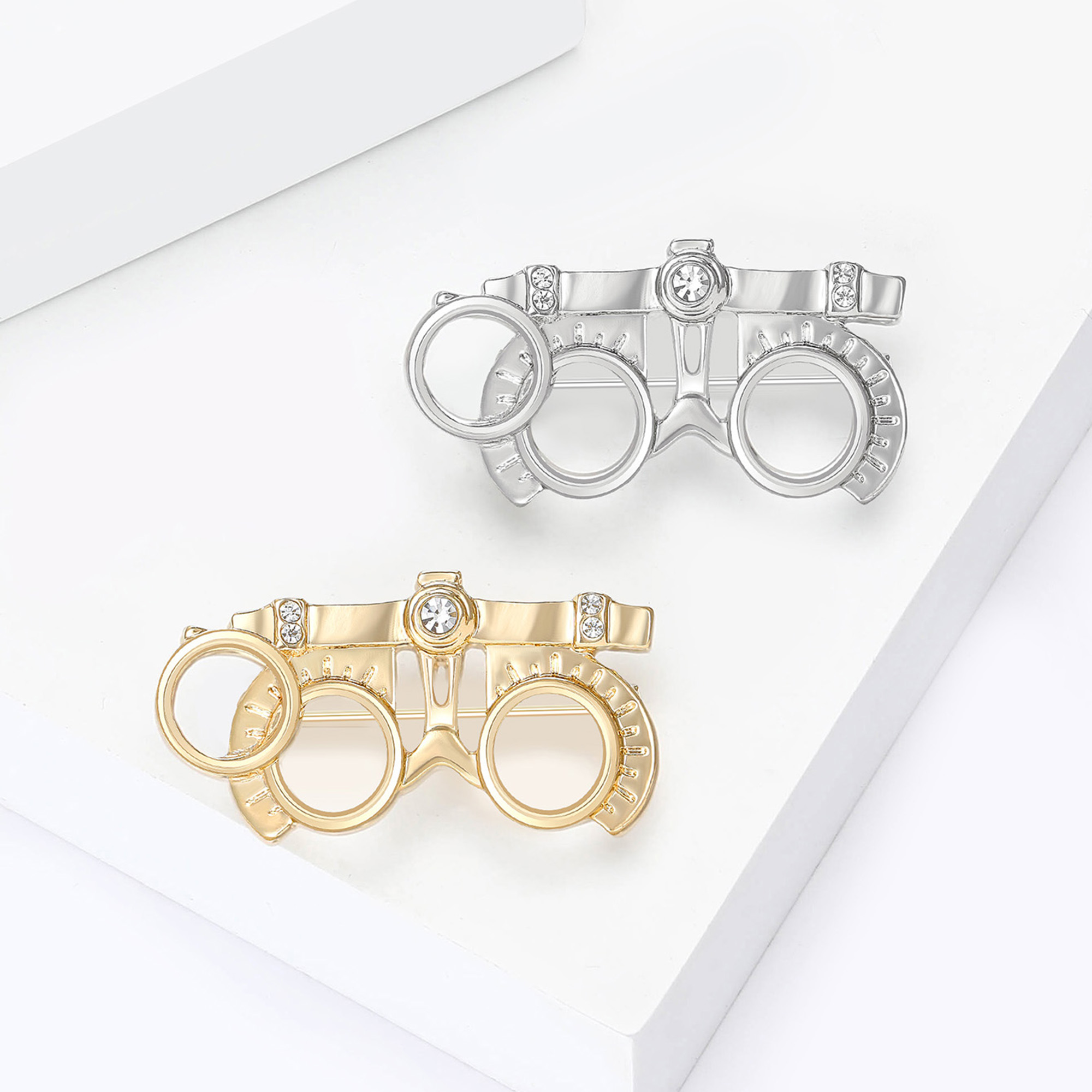 Broches de lunettes de soleil  - Office Supply Cart avis et prix